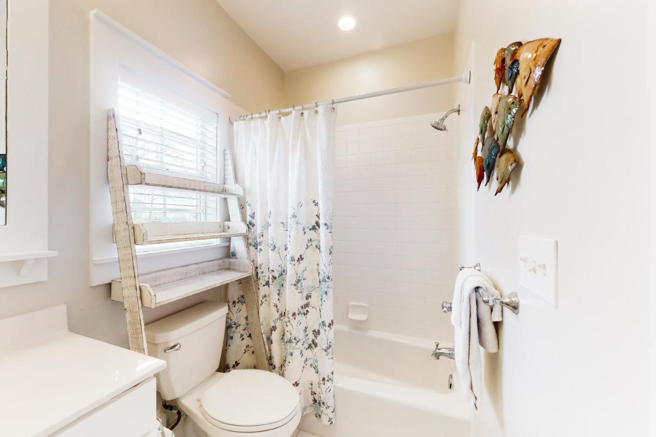 Barefoot Cottages #B8 Jasmine By The Bay Highland View Esterno foto
