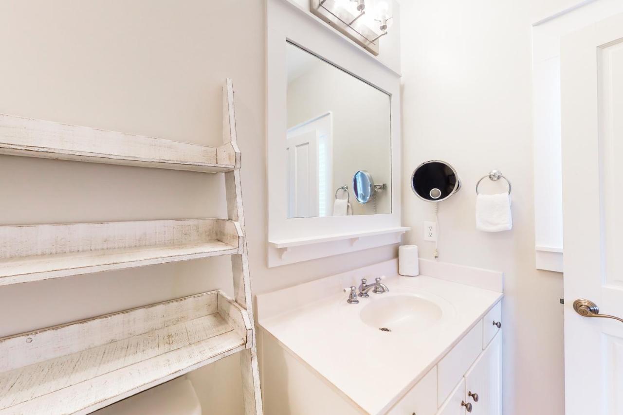 Barefoot Cottages #B8 Jasmine By The Bay Highland View Esterno foto